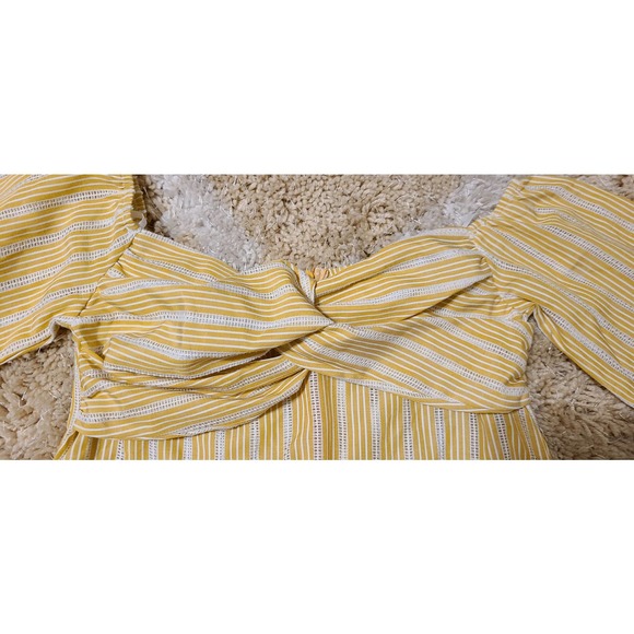 Lulu's Off The Shoulder Yellow Pin Stripe Top Small - Picture 4 of 7